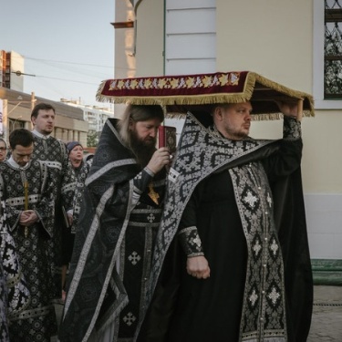 Великий Пяток. Утреня с погребением Плащаницы. (3.05.2024)