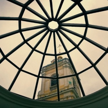 О временном приостановлении посещения гражданами храмов