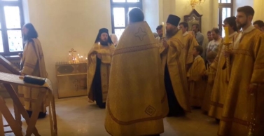Служба с иеромонахом Прохором